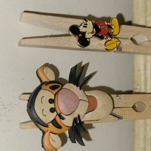 Disney  Character Pins Yr2000